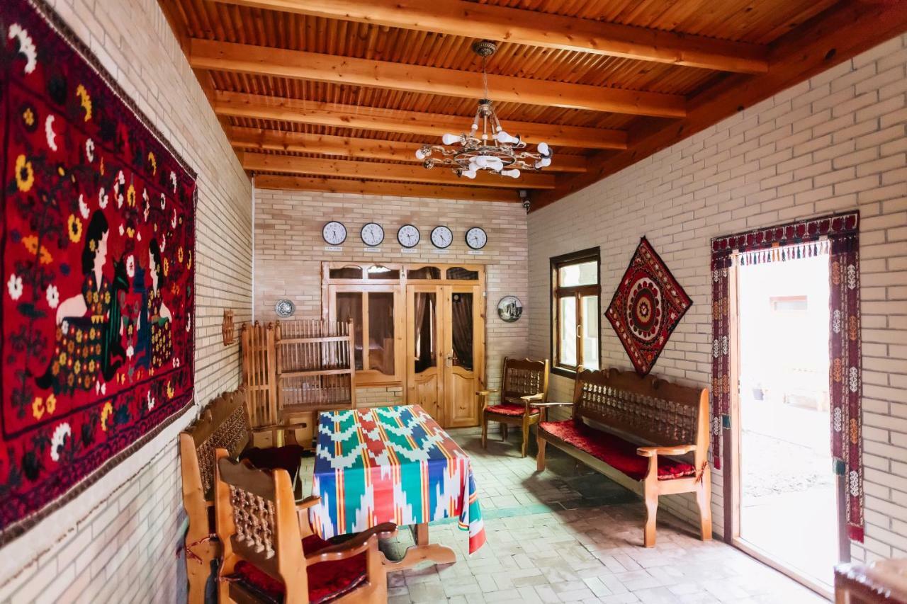 Trip.LE Hostel Samarkand Exteriör bild