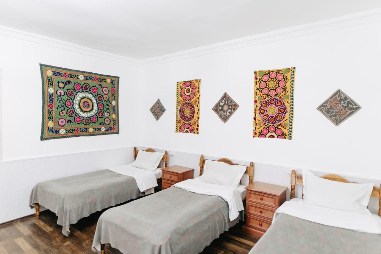 Trip.LE Hostel Samarkand Exteriör bild