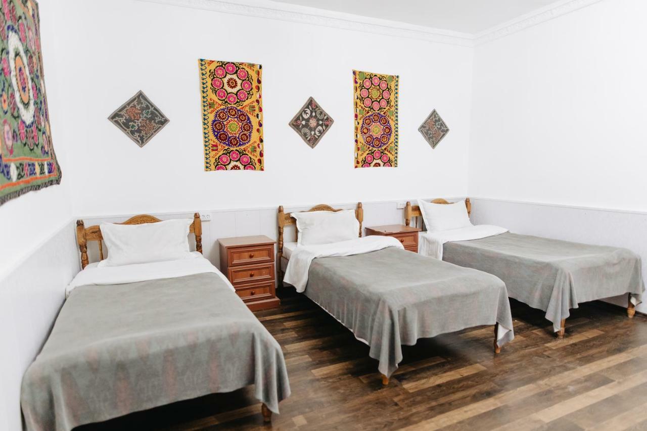Trip.LE Hostel Samarkand Exteriör bild
